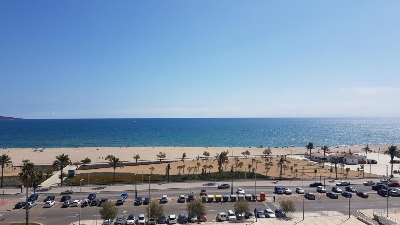 Ampuries Delta Apartment เอมปูเรียบราบา ภายนอก รูปภาพ