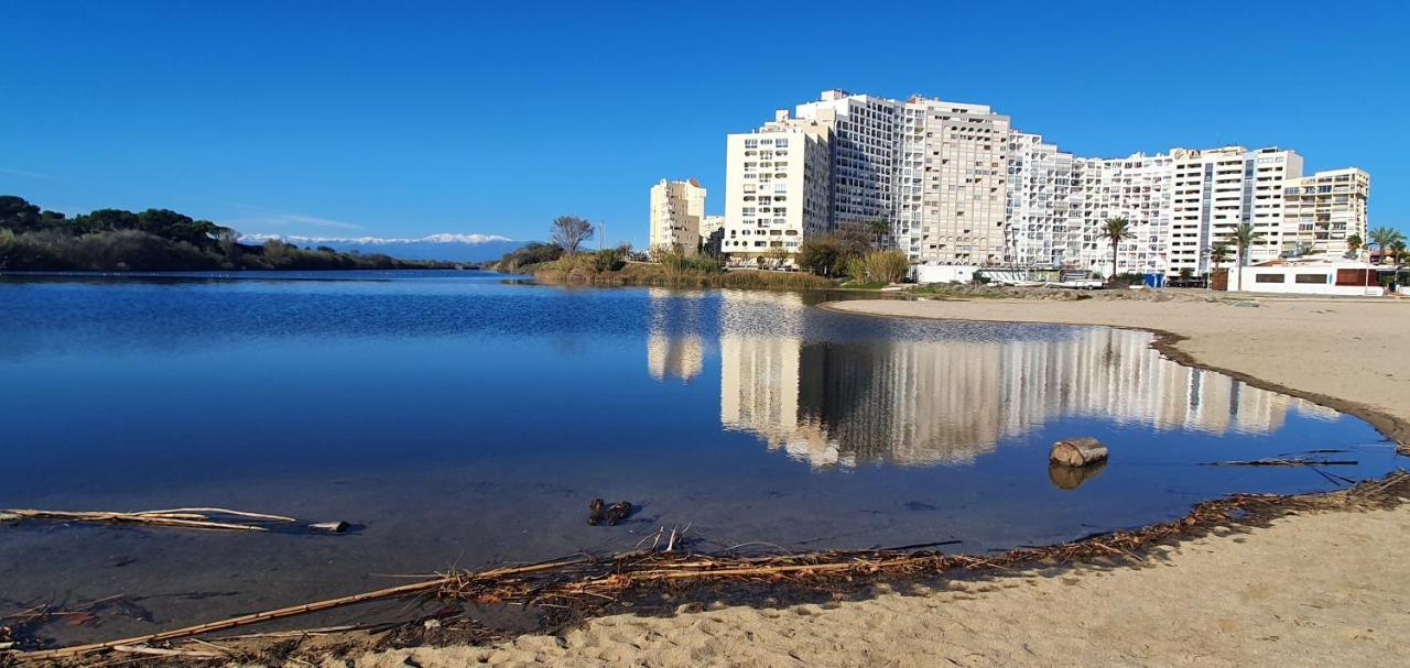 Ampuries Delta Apartment เอมปูเรียบราบา ภายนอก รูปภาพ